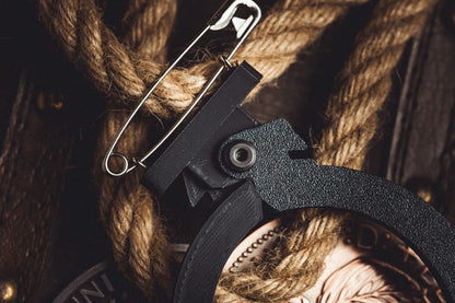 L Holder by Long Long