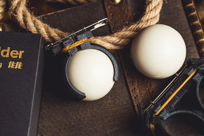 L Holder by Long Long