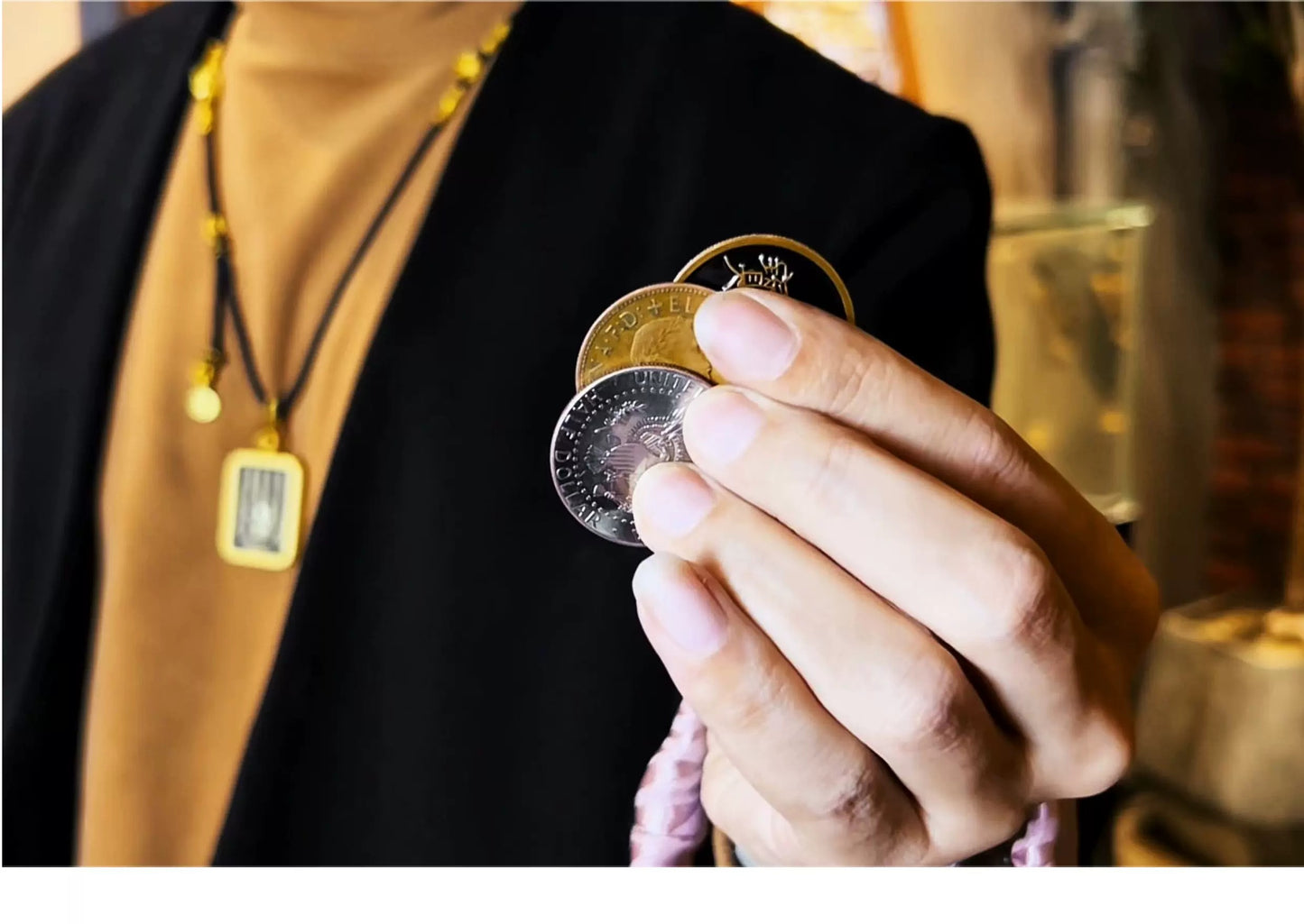 Wing Coin by Harry He