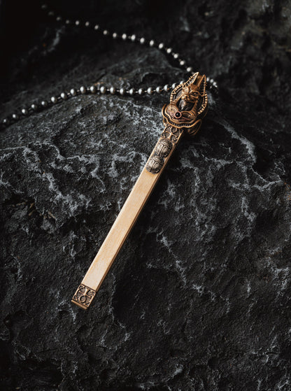 Magic necklace by Richard Mo