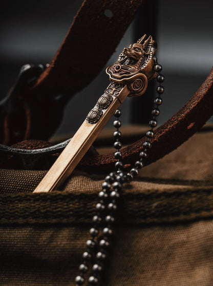 Magic necklace by Richard Mo