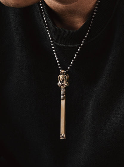 Magic necklace by Richard Mo